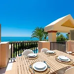 Sea Front * Μαρμπέλλα