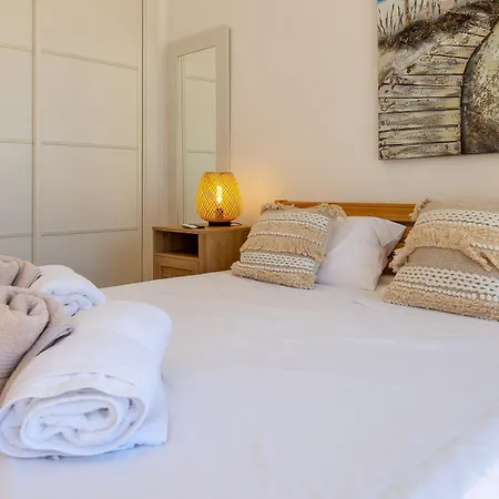 Apartment Sea Front